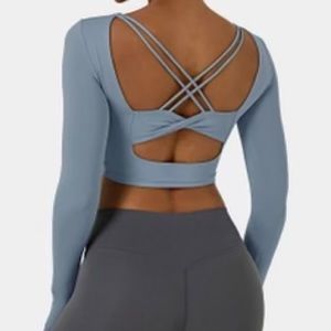 Thumb Hole Backless Crisscross Cut Out Cropped Sports
TOP